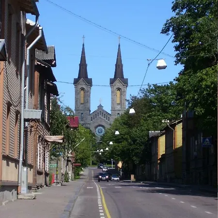 ウーラセ ゲスト アパート